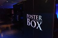 Stand Poster Géant MadCityZen : une photo à un, deux ou quatre, et un poster à afficher fièrement. | © MadCityZen